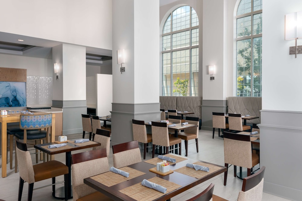 hilton garden inn charlotte uptown