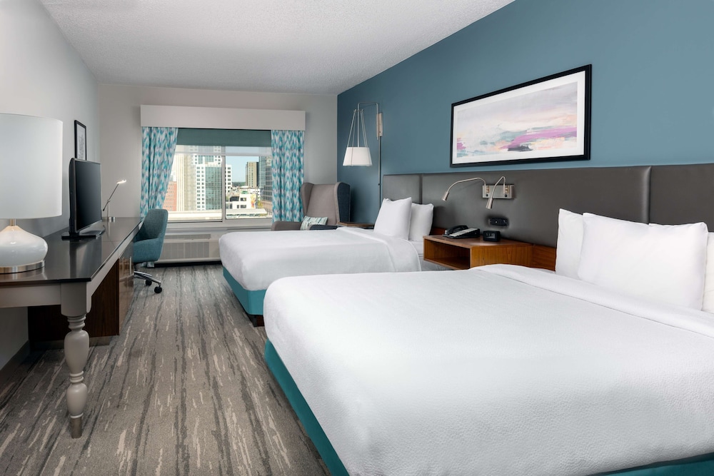 hilton garden inn charlotte uptown