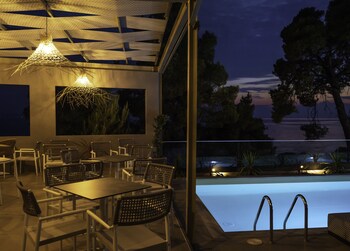 casa bloo adults only