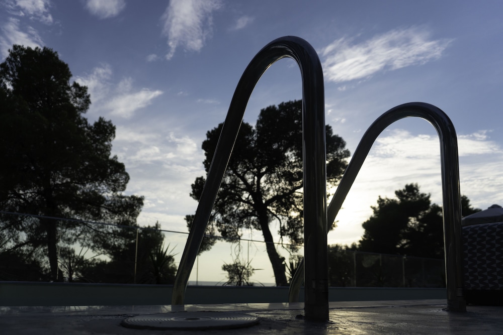 casa bloo adults only