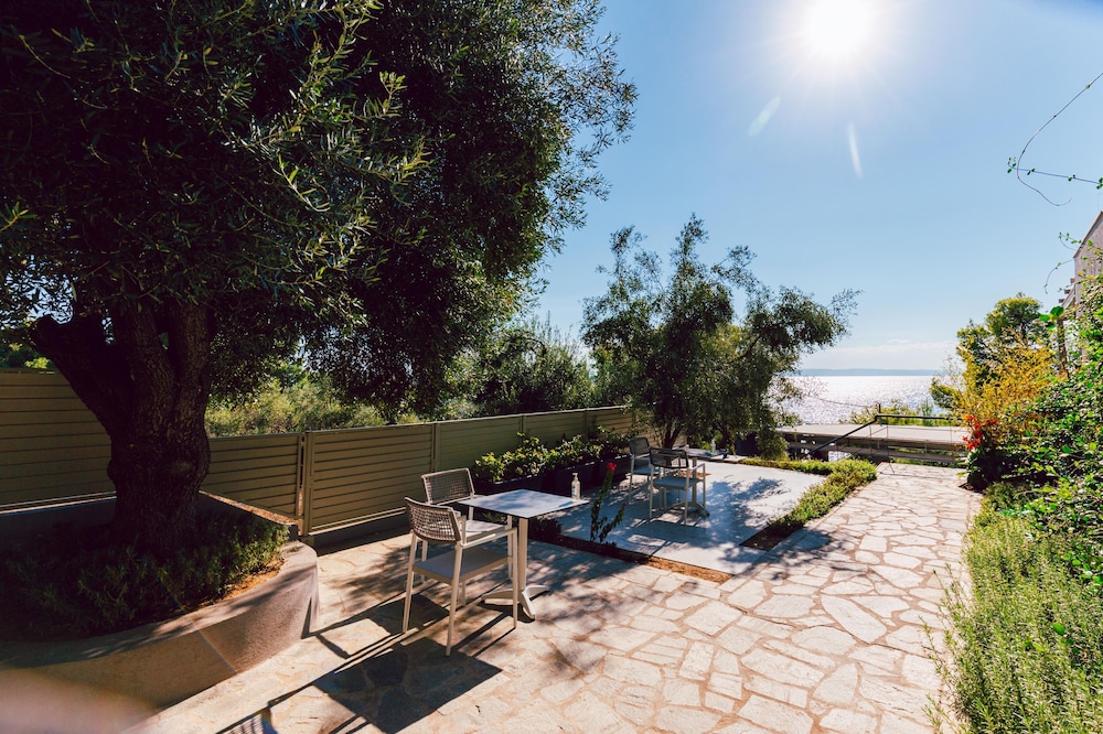 casa bloo adults only