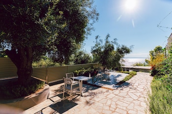 casa bloo adults only