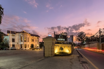 aranya boutique hotel