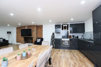 wood street apartments