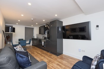 wood street apartments