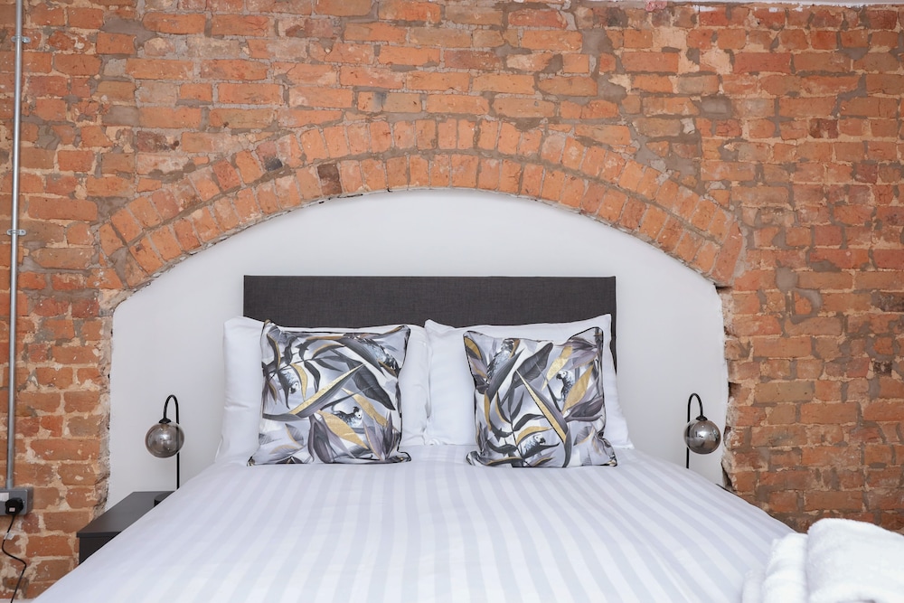 wood street apartments