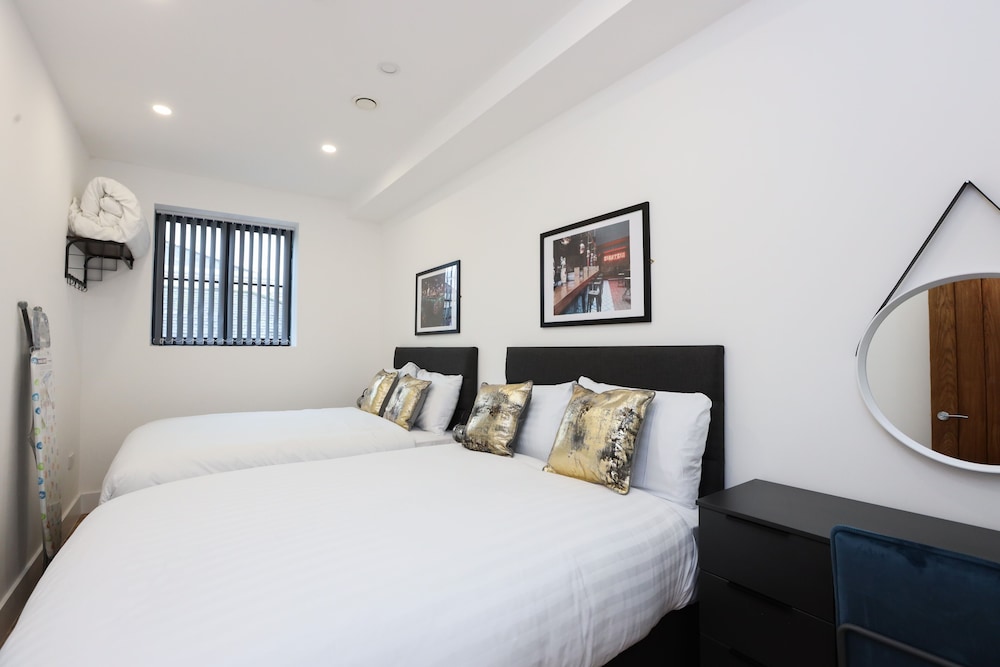 wood street apartments