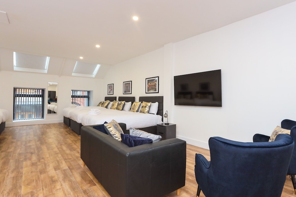 wood street apartments