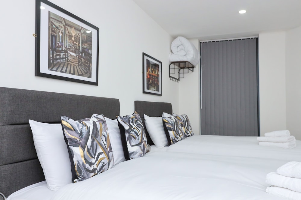 wood street apartments