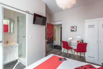 hotel cecil adults only