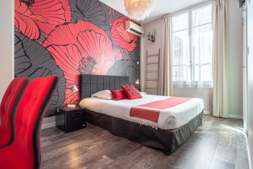 hotel cecil adults only