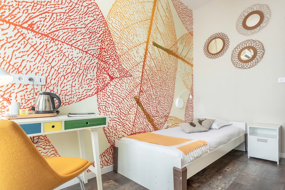 hotel cecil adults only