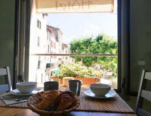 hotel la victoire