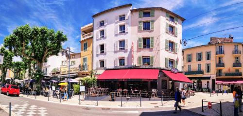 hotel la victoire