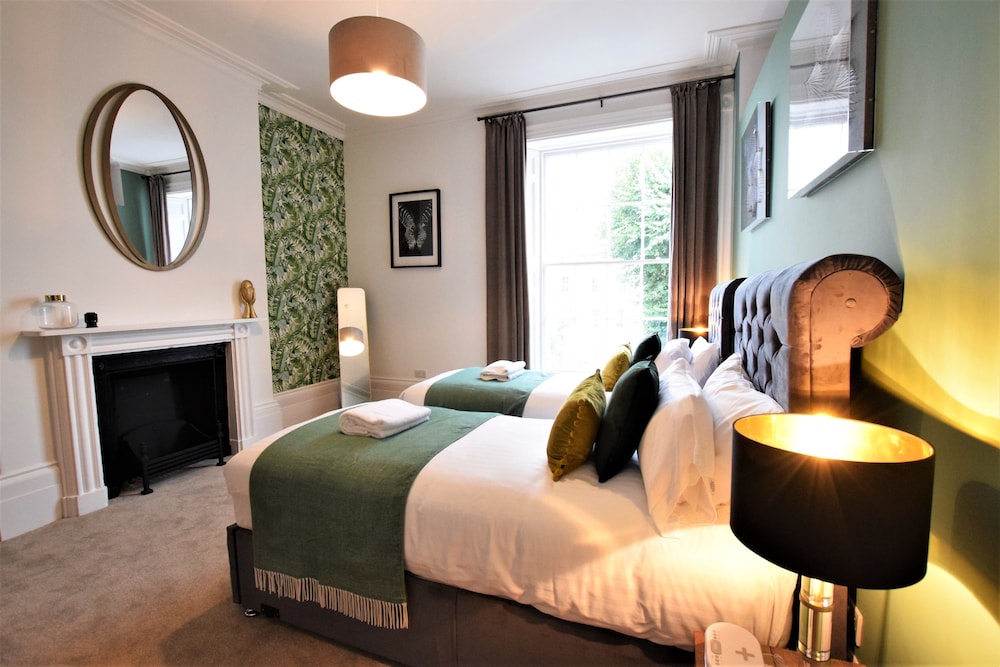 frederick place your apartment