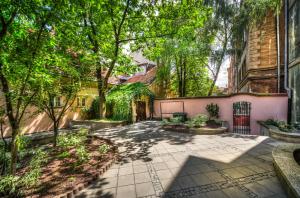 old town kanonia hostel and apartments