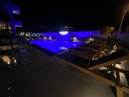 sunshine hotel