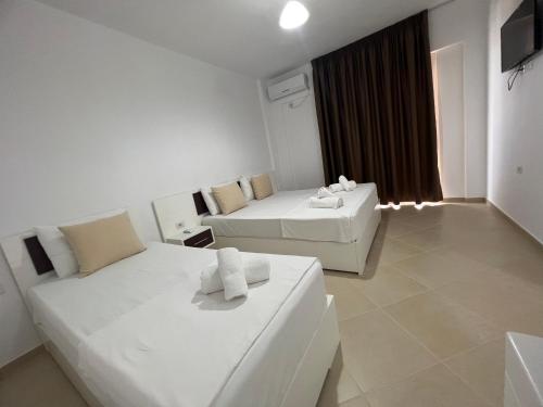 sunshine hotel