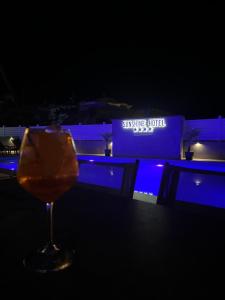 sunshine hotel