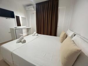 sunshine hotel