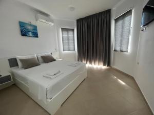 sunshine hotel