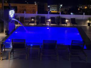 sunshine hotel
