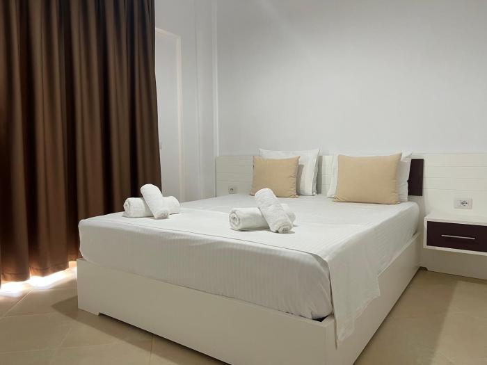 sunshine hotel