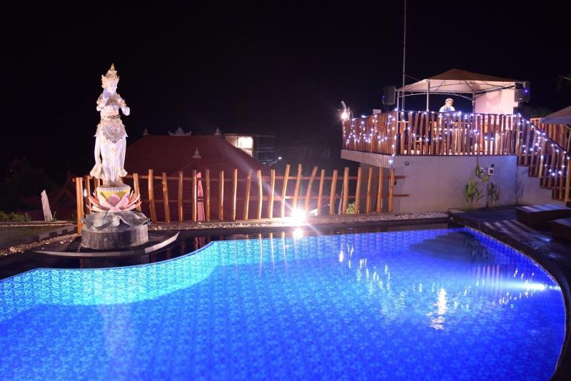 Pandawa Beach Resort And Spa Luxury,Nusa Penida>>Bali,3.5 star