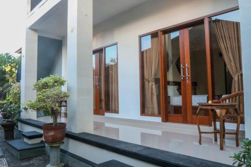 sekar waru homestay