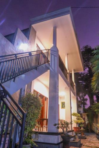 sekar waru homestay