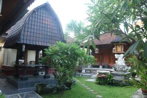 sekar waru homestay