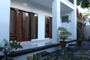 sekar waru homestay