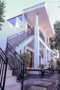 sekar waru homestay