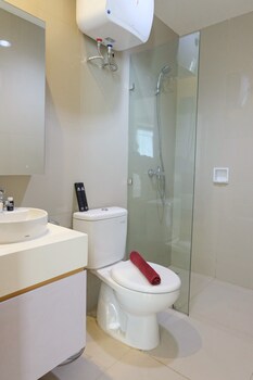 compact 1br at tree park apartment