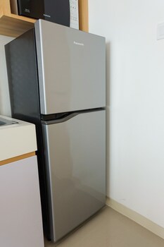 compact 1br at tree park apartment