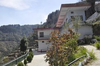 Hotel Garden Cottage & Resort Dhanaulti,Kempty Range>>Dhanaulti,3 star