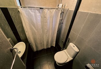 haggai tourist bangalow