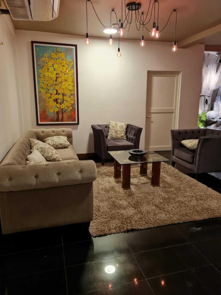 haggai tourist bangalow