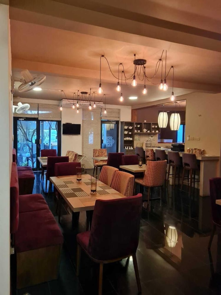 haggai tourist bangalow