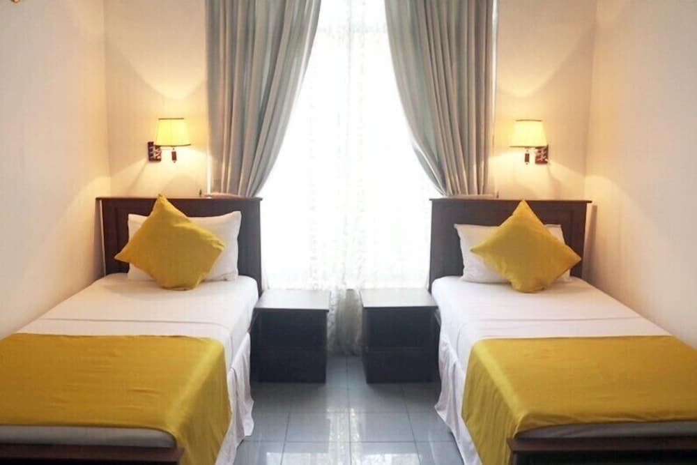 haggai tourist bangalow