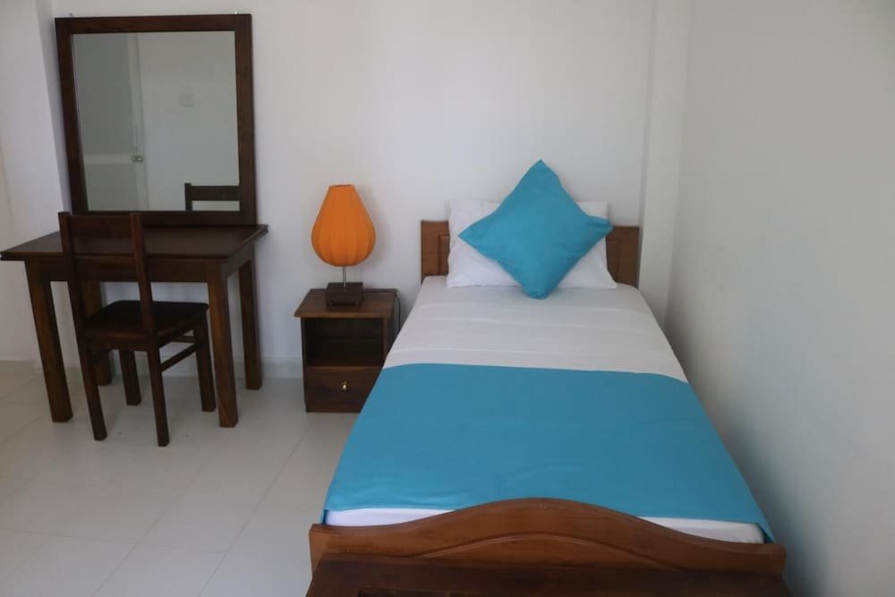 haggai tourist bangalow