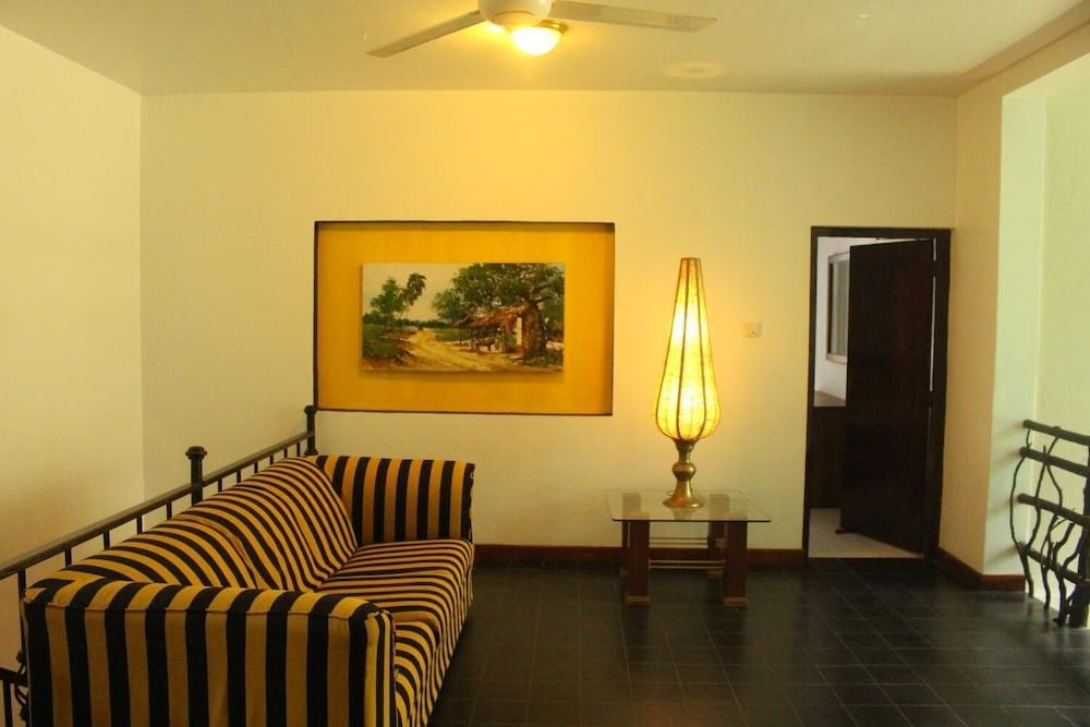 haggai tourist bangalow