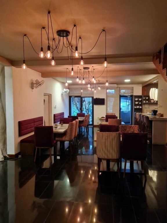 haggai tourist bangalow