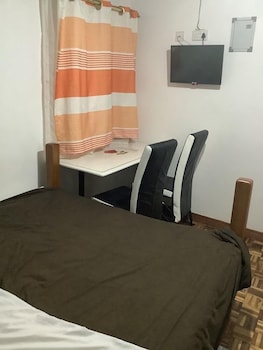 guest house hotel chrisna hostel