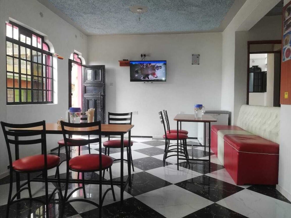 guest house hotel chrisna hostel