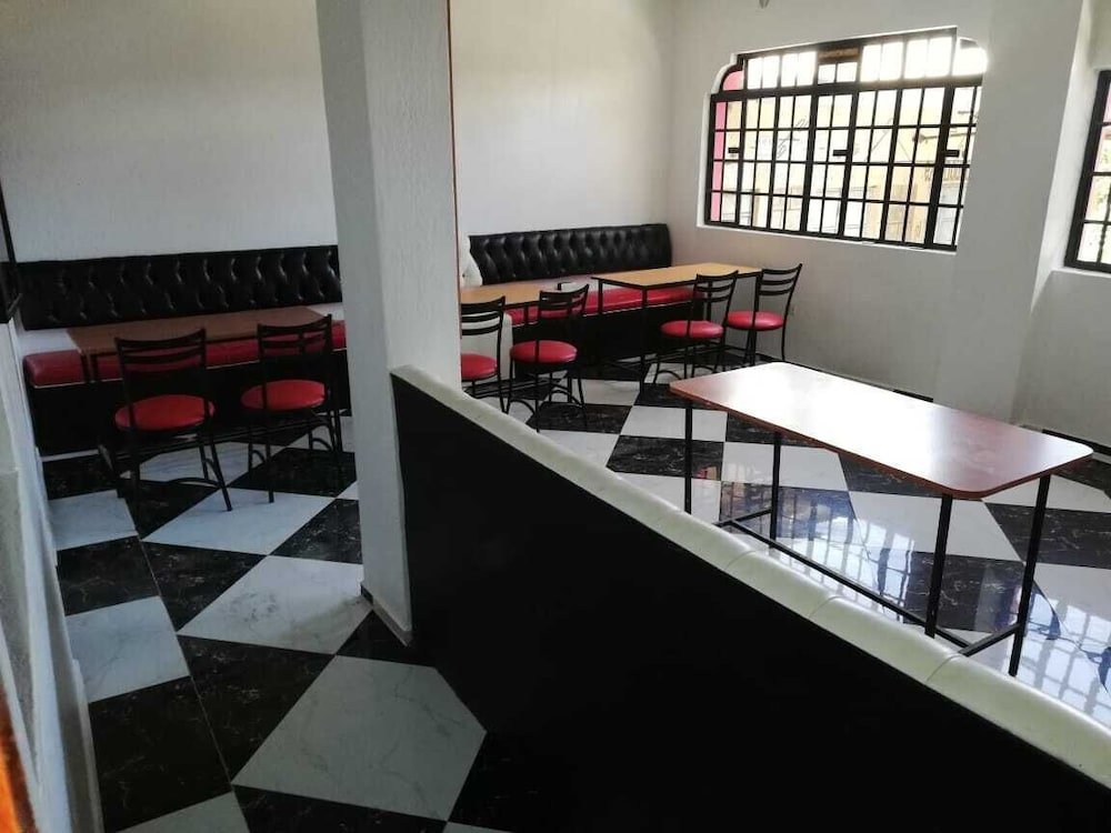 guest house hotel chrisna hostel