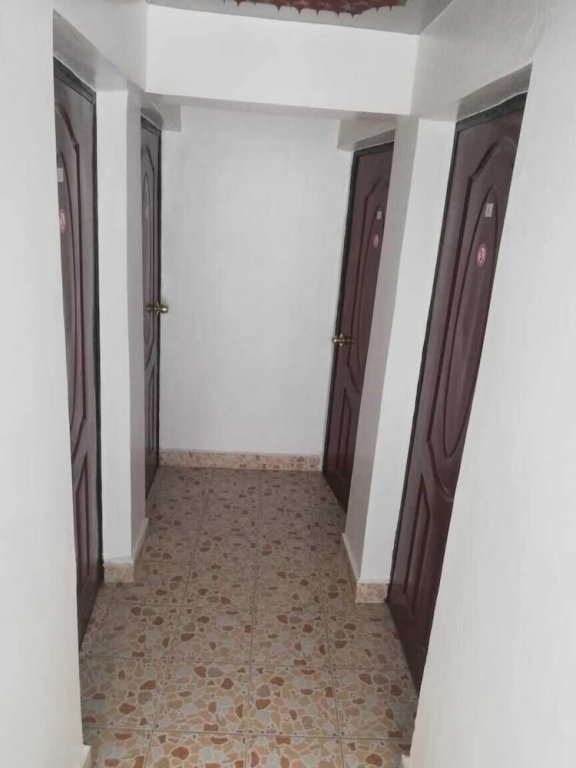 guest house hotel chrisna hostel