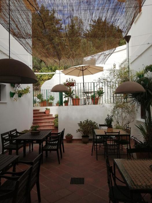 hotel humaina
