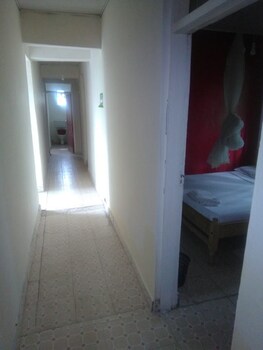 Eddys Resort,,3 star