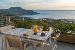 stella in the village suites